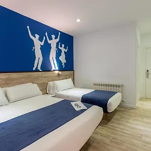 Casual Blue Gasthof