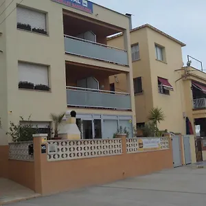 Maison d'hôtes Hostal Cubelles 
