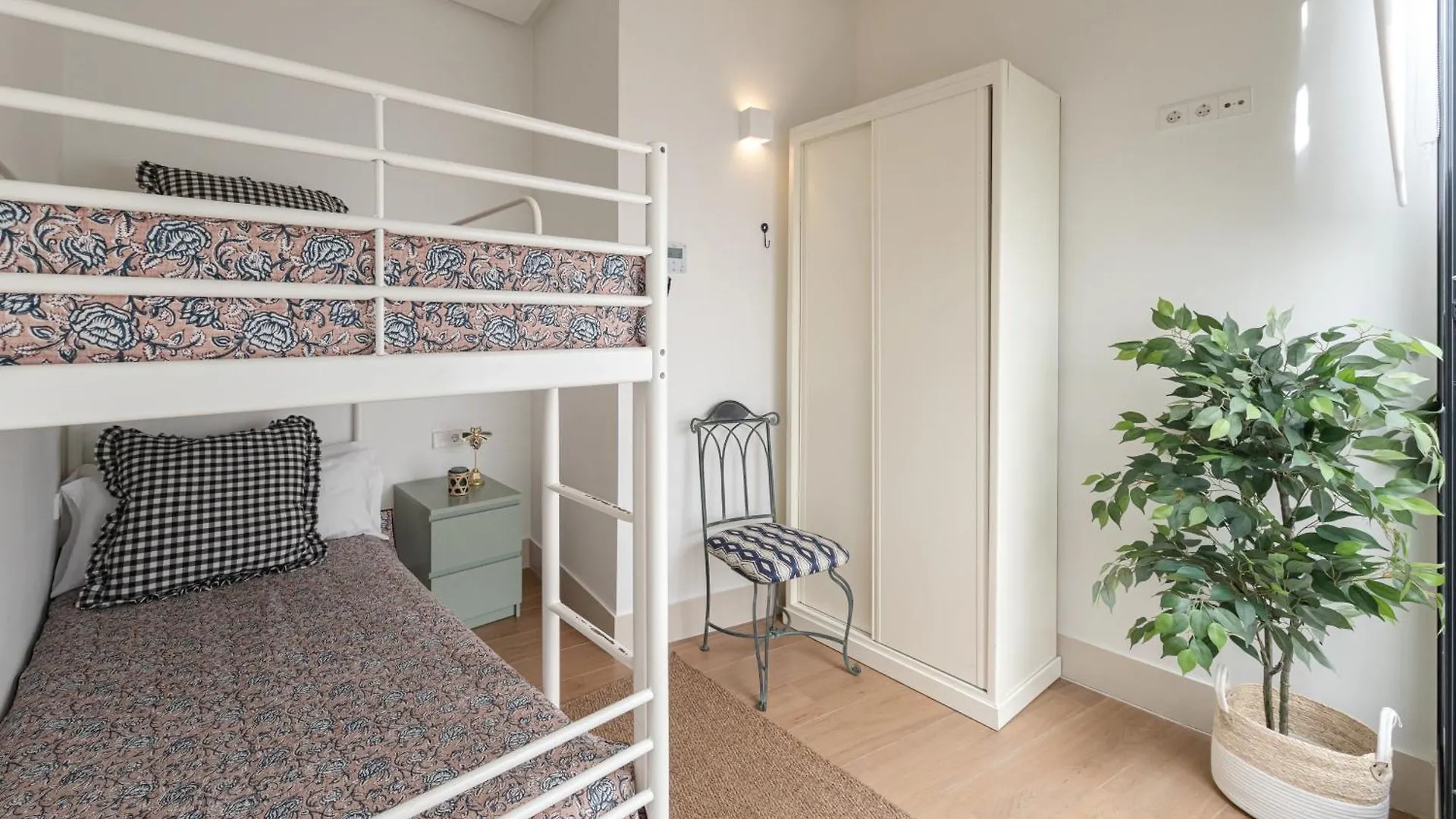Nuea Cicerone Hotel Seville Guest house