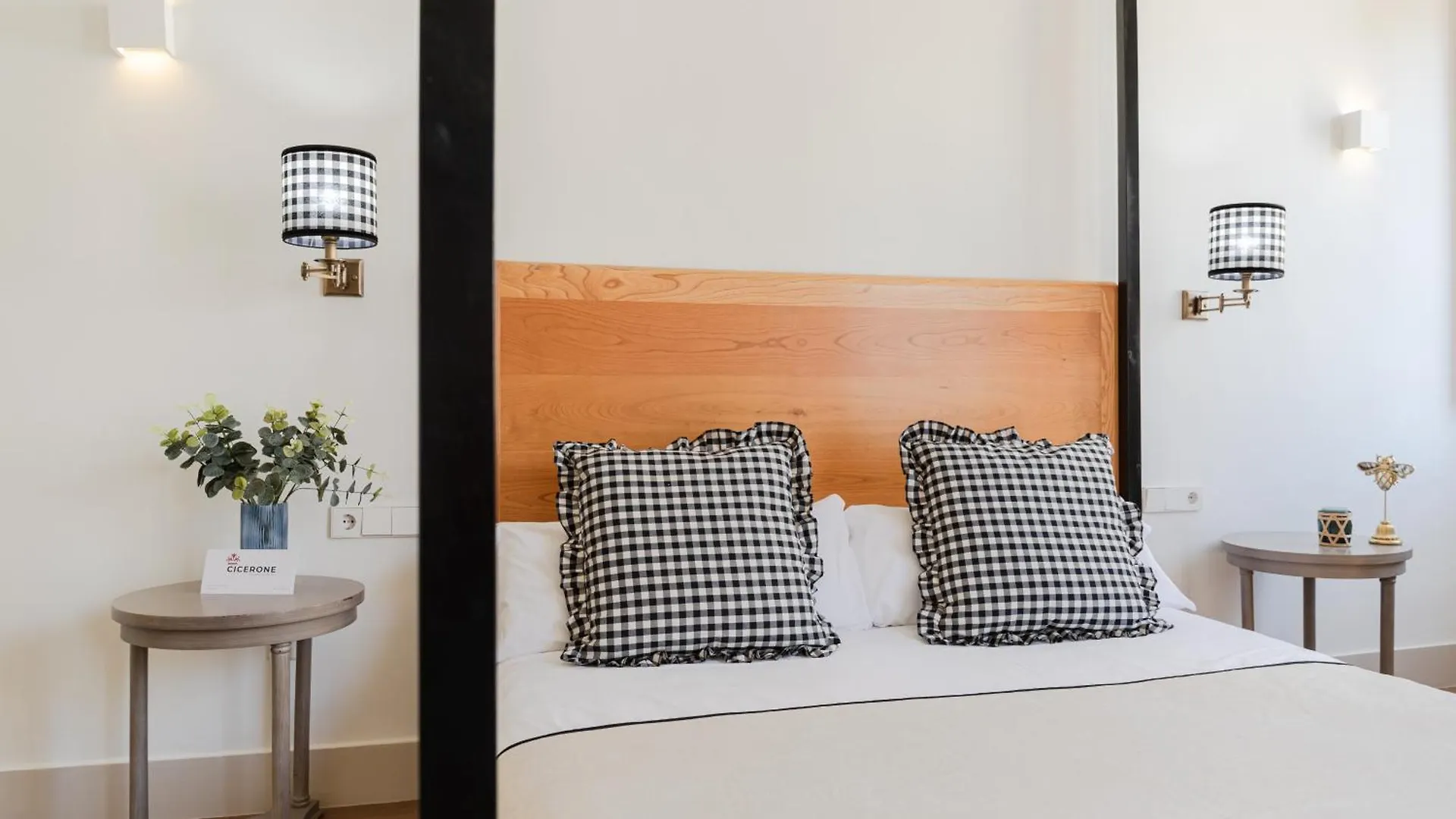 Guest house Nuea Cicerone Hotel Seville