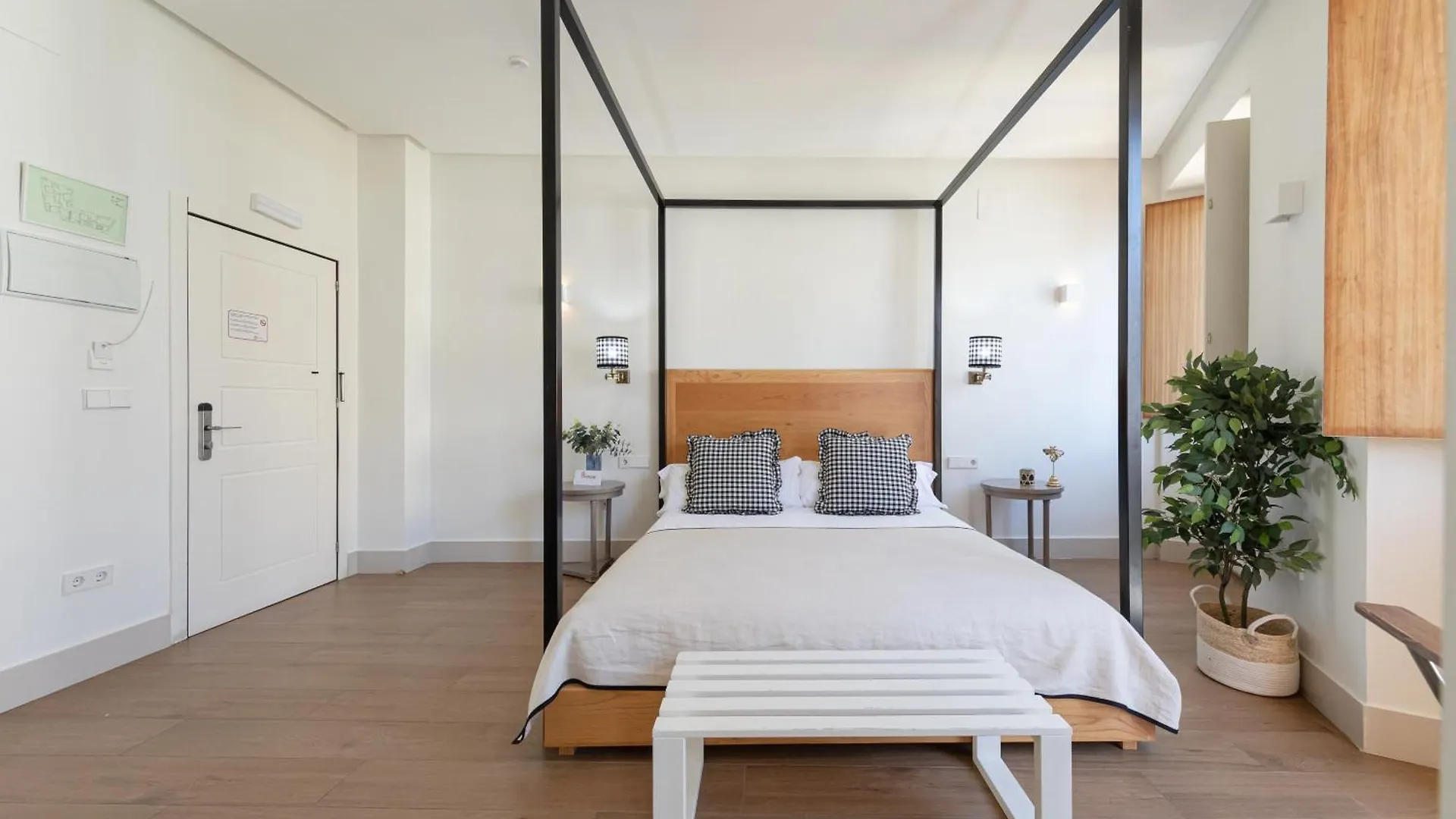 Nuea Cicerone Hotel Seville Guest house