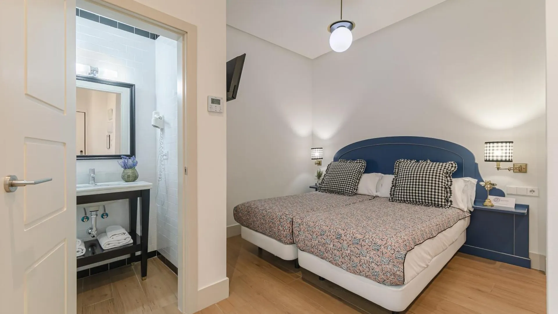 Nuea Cicerone Hotel Seville
