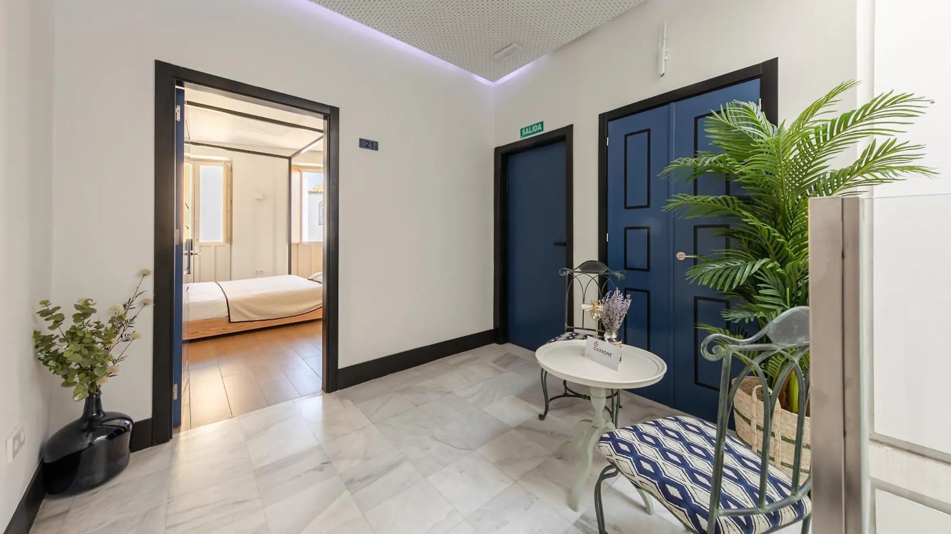 Nuea Cicerone Hotel Seville